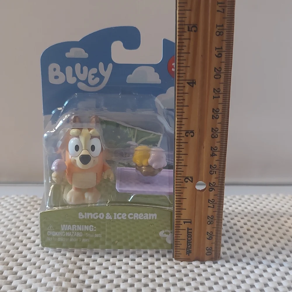 Bluey Cartoon Bingo & Ice Cream Figure NWT